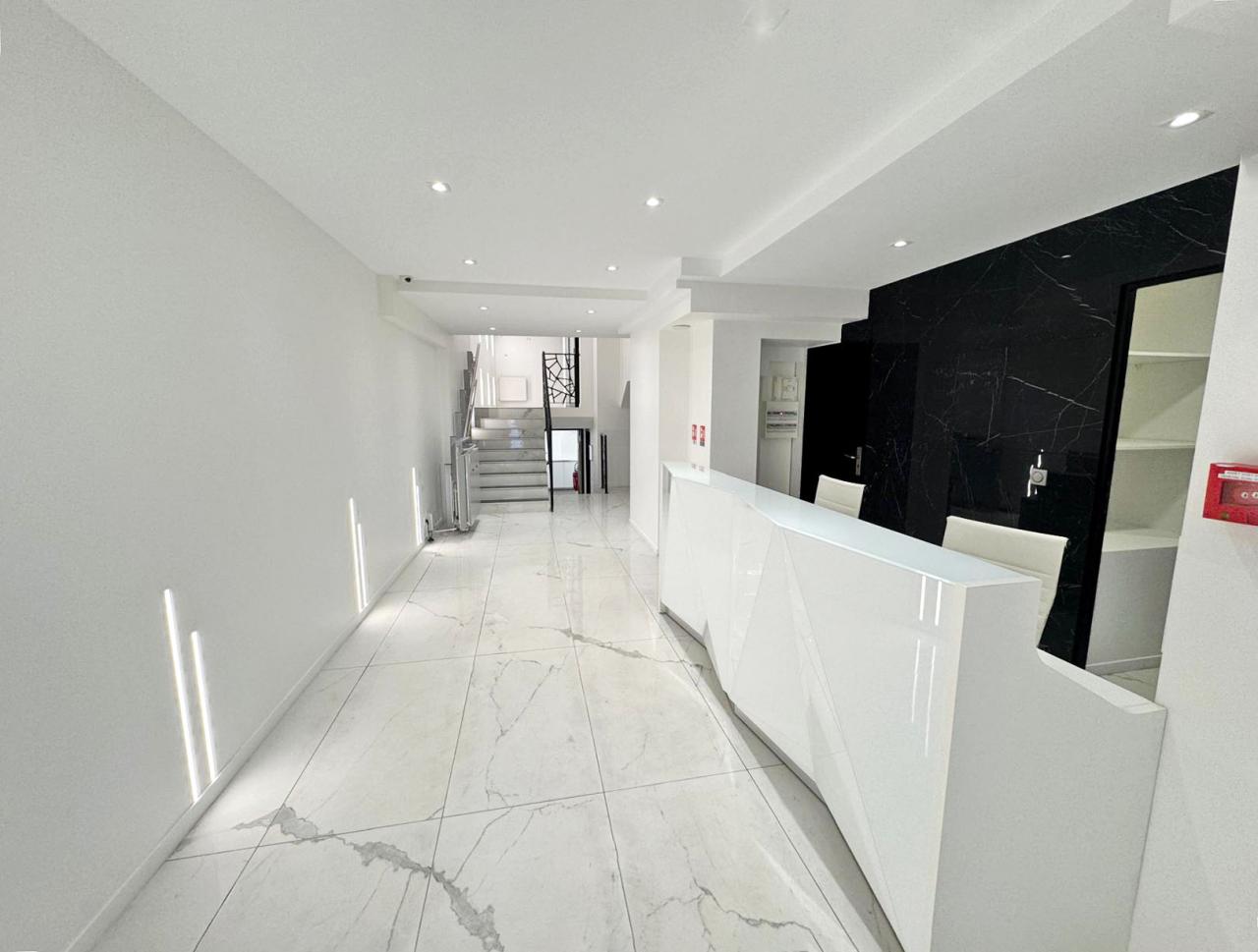 Bureau Paris 220m² Vente bureau Paris OVBUR2530993 1